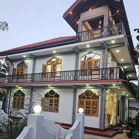 J & J Homestay Джафна Екстер'єр фото